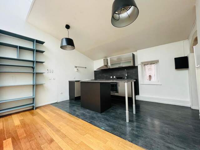 Appartement À Louer — photo du bien