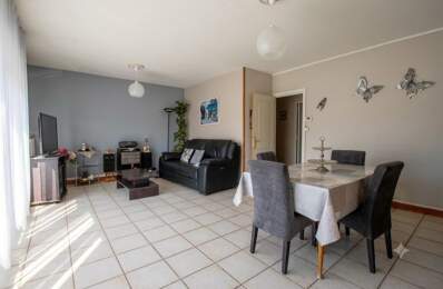 Appartement À Vendre — photo du bien
