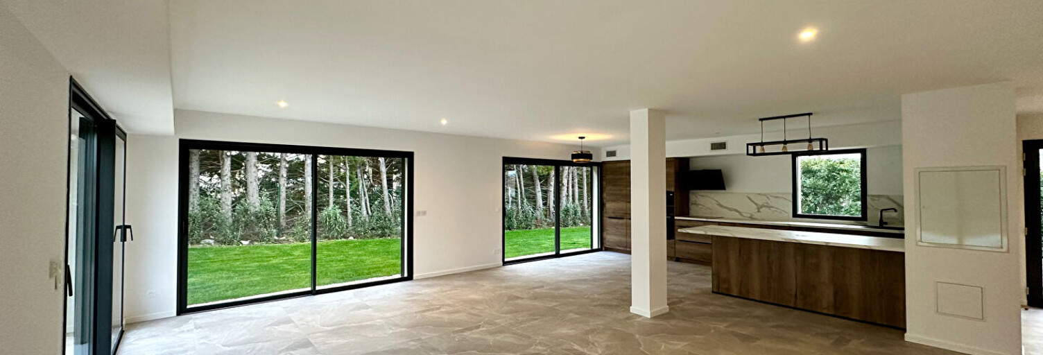 Maison 5 Pièces 200 m² à vendre à Aix-en-Provence (13090)