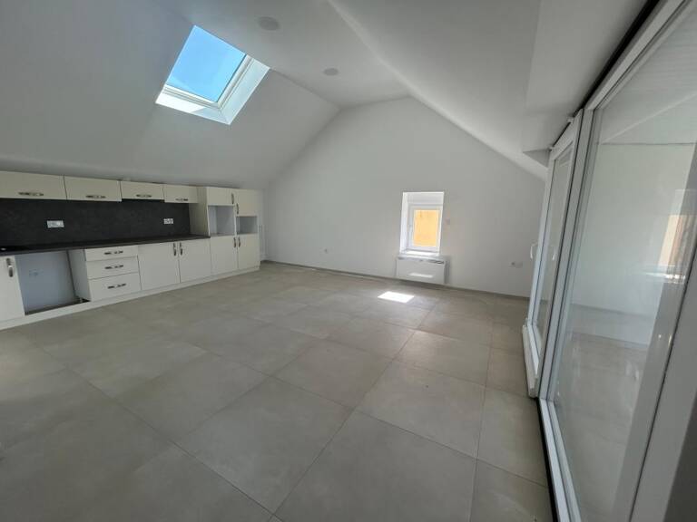 Appartement À Vendre — photo 1