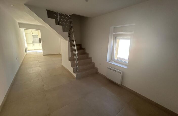 Appartement À Vendre — photo 2