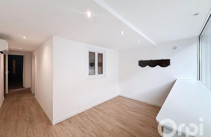 Place des Vosges, Nancy : Maison de ville de 150 m² à fort potentiel (Coworking, Coloc ou Mixte) — photo 3