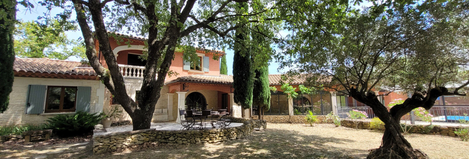 Maison 8 Pièces 220 m² à vendre à Saint-Paul-Trois-Châteaux (26130)