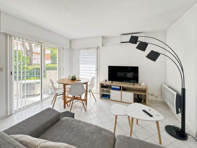 Coup de cœur : Lumineux 2 pièces avec terrasse et parking – Prêt à vivre ! — photo du bien