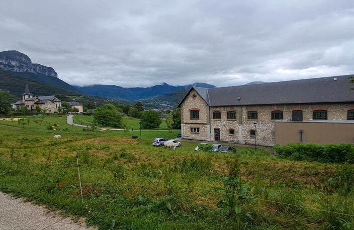 Local d'activité BASSENS centre 39m² — photo 4