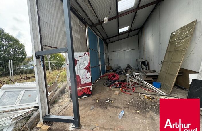 ENTREPOT - ATELIER à VENDRE — photo 2