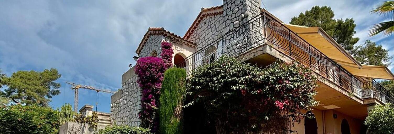 Maison 4 Pièces 141 m² à vendre à Saint-Paul-de-Vence (06570)