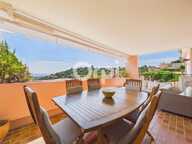 DOMAINE DE BELLEVUE - T4 de 110m² - VUE MER - 2 PARKINGS + CAVE - ETAT PARFAIT — photo 2