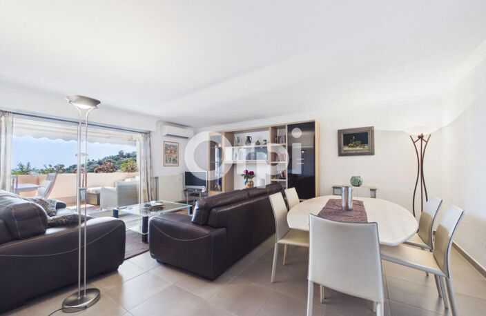 DOMAINE DE BELLEVUE - T4 de 110m² - VUE MER - 2 PARKINGS + CAVE - ETAT PARFAIT — photo 4