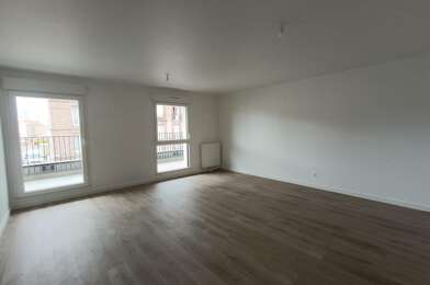 Appartement 3 pièces 840 €