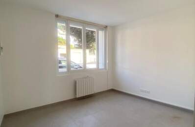 Appartement À Louer — photo du bien