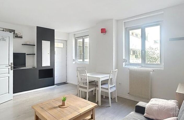 Appartement À Vendre — photo 2