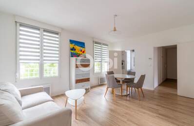 Appartement À Vendre — photo du bien