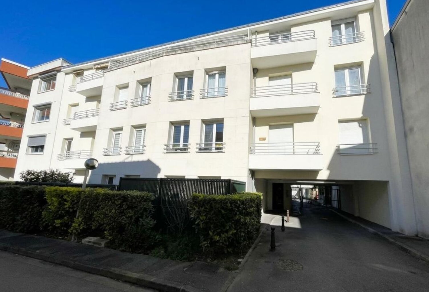 Appartement À Vendre — photo 1