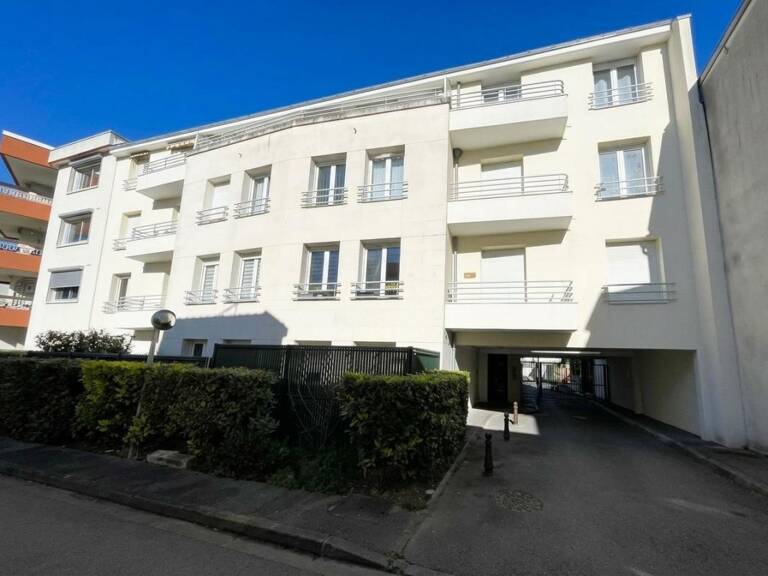 Appartement À Vendre — photo 1
