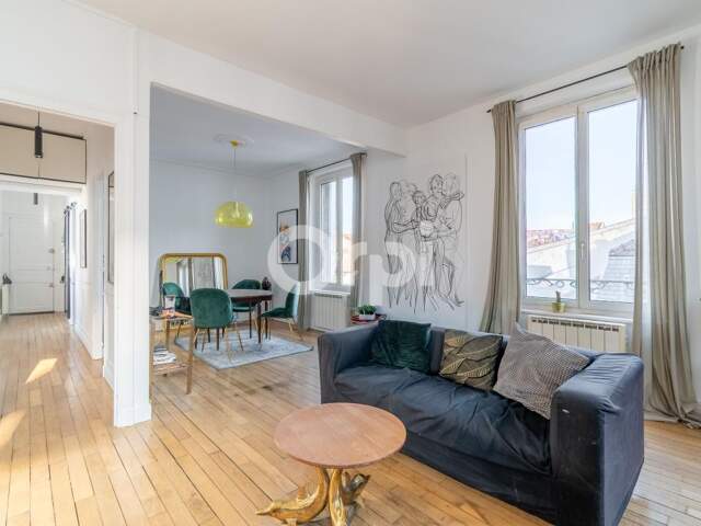 Appartement À Vendre — photo du bien