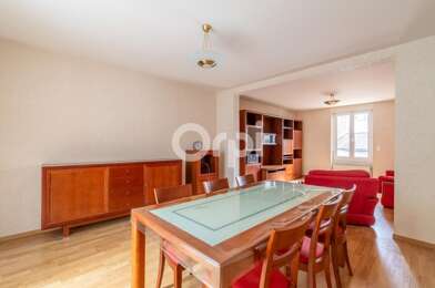 Appartement 4 pièces 220000 €