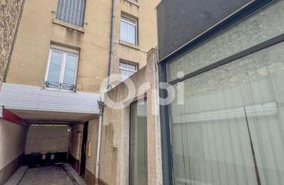 Appartement À Vendre — photo du bien