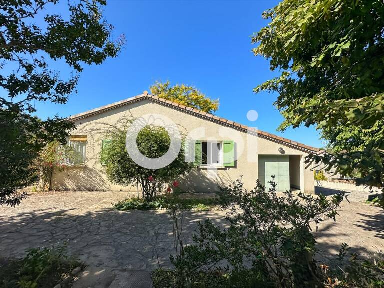 Maison À Vendre sur beau terrain — photo 1