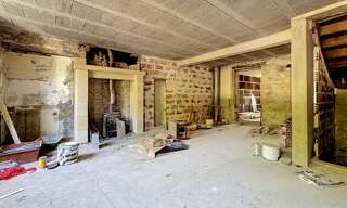 Maison 5 Pièces 221 m² à vendre à Saint Geniez d'Olt et d'Aubrac (12130)