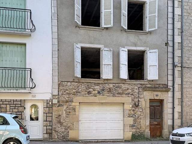 Maison de village à rénover – 220 m² – Fort potentiel d'aménagement — photo du bien