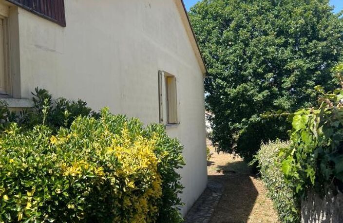 Maison à vendre - LE GRAND VILLAGE PLAGE — photo 3