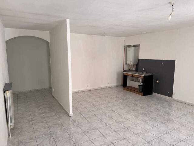 Appartement À Louer — photo du bien