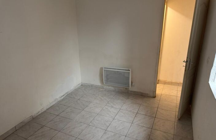 Appartement T3 À Louer Saint-Ambroix — photo 4