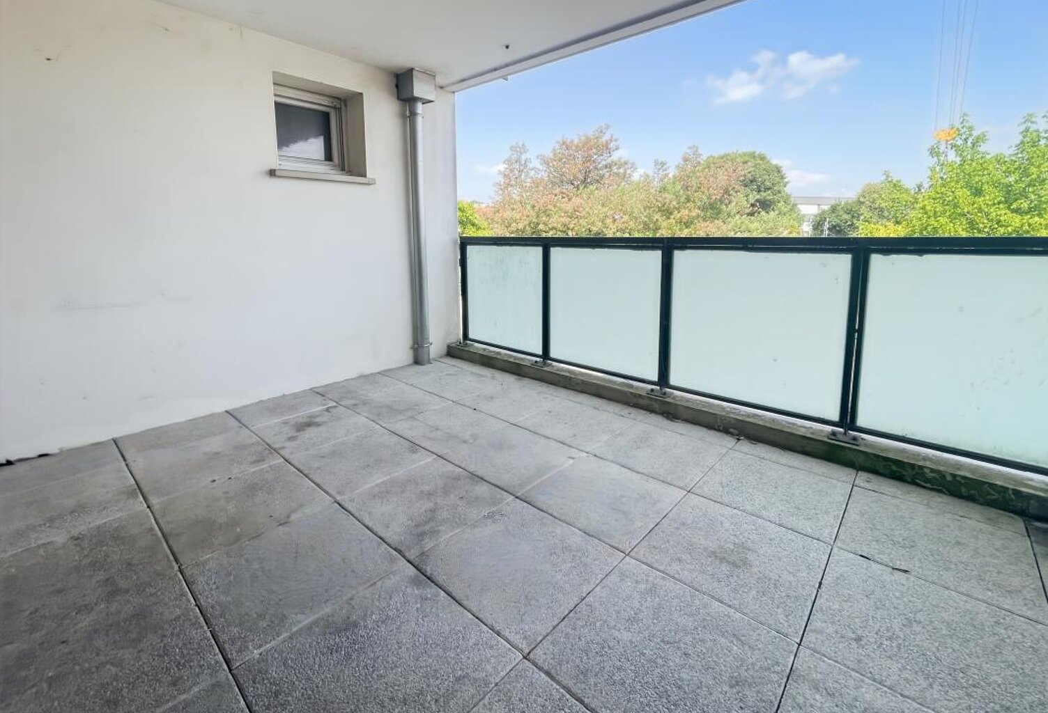 Toulouse, Trois Cocus, appartement à vendre 3 pièces dans une impasse calme avec terrasse et place de parking sous-sol — photo 1