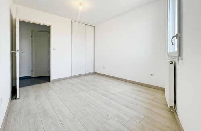 Toulouse, Trois Cocus, appartement à vendre 3 pièces dans une impasse calme avec terrasse et place de parking sous-sol — photo 4