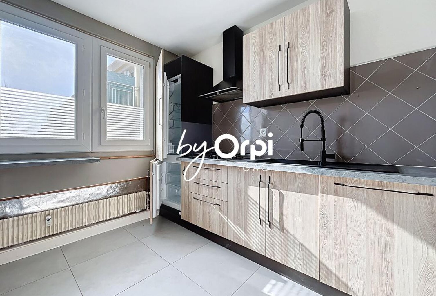 Appartement T4 À Louer CLERMONT-FERRAND — photo 1