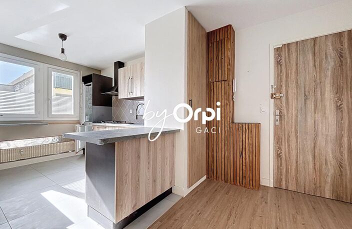 Appartement T4 À Louer CLERMONT-FERRAND — photo 3