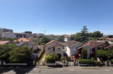 Appartement À Vendre — photo du bien
