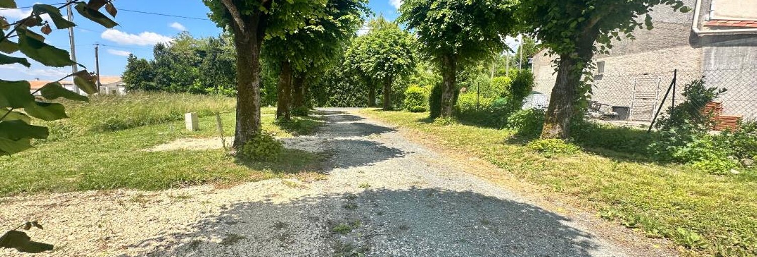 Terrain  647 m² à vendre à Thénac (17460)