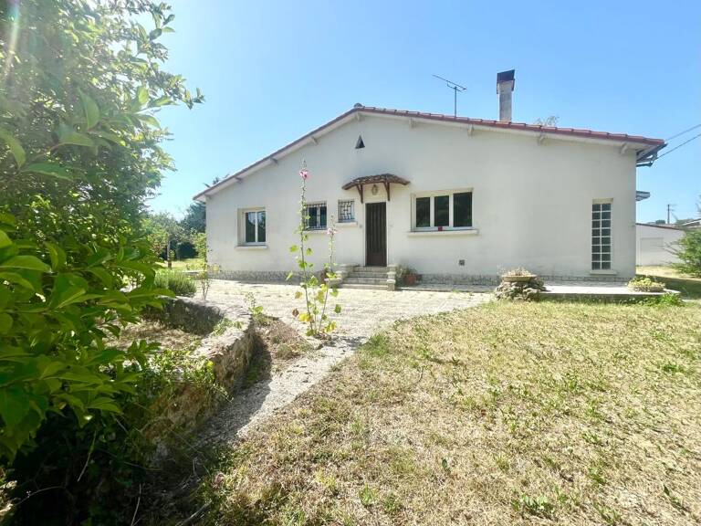 Maison 130 m² - Chaniers — photo 1
