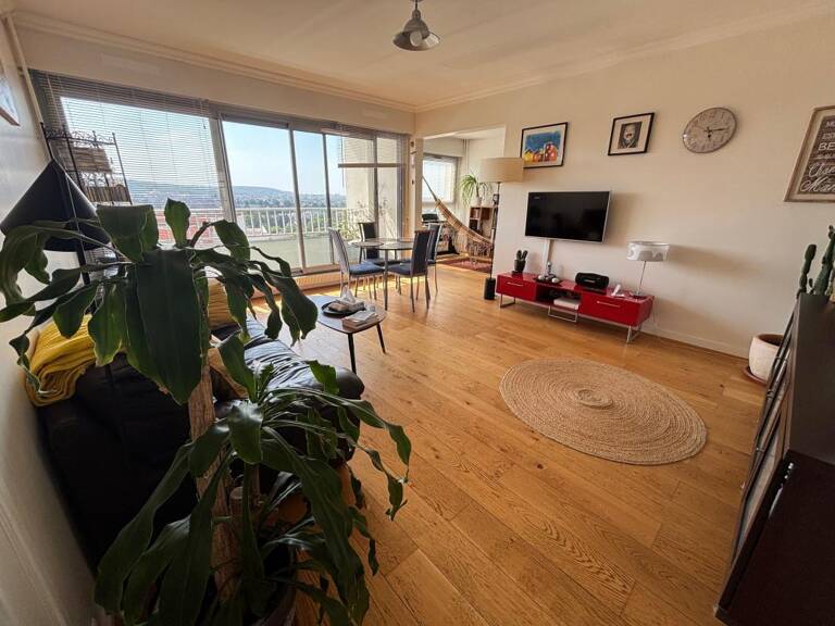 Appartement À Vendre — photo 1