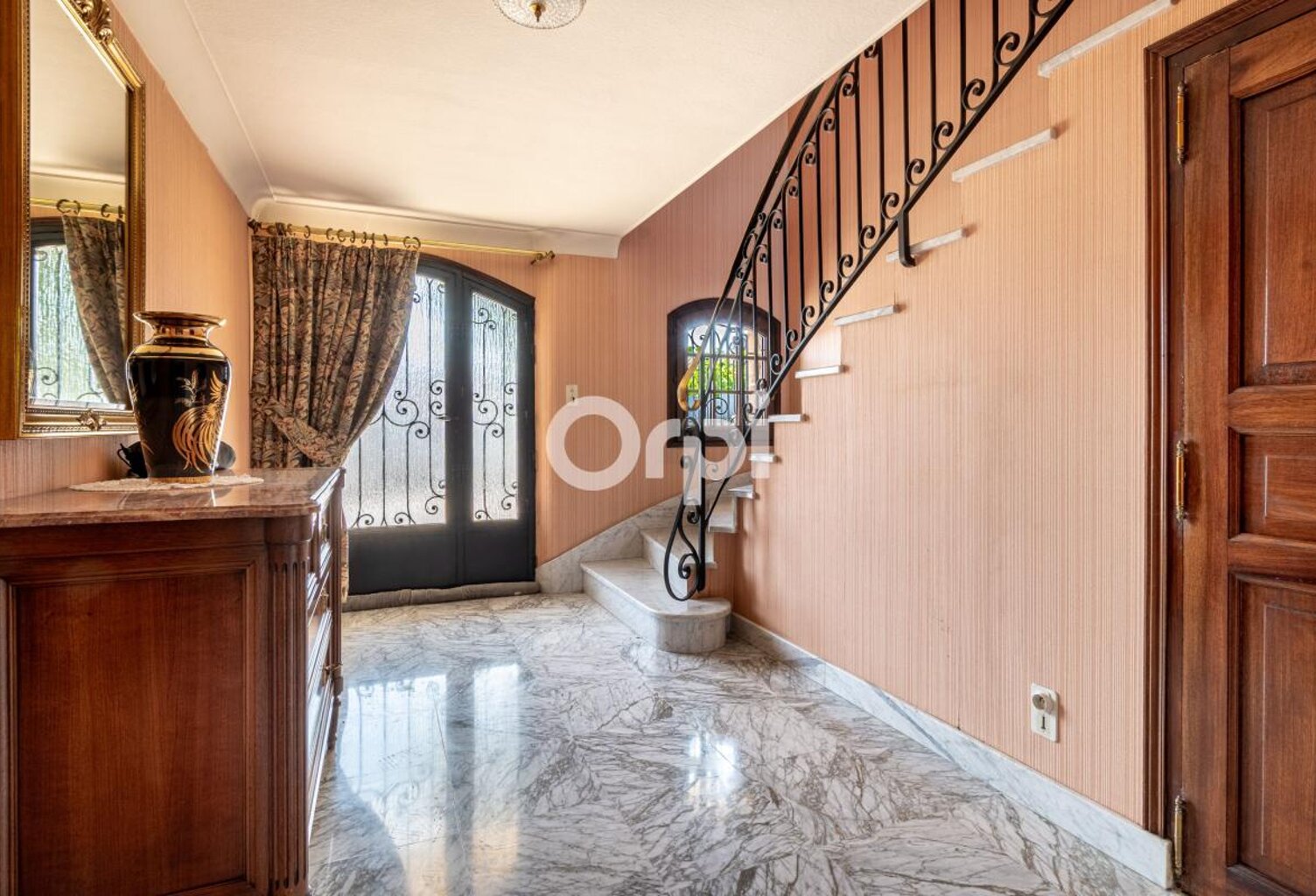 LE PALAIS-SUR-VIENNE – MAISON FAMILIALE DE 151 m² AVEC 4 CHAMBRES, GRAND GARAGE ET JARDIN – AUX PORTES DE LIMOGES — photo 1