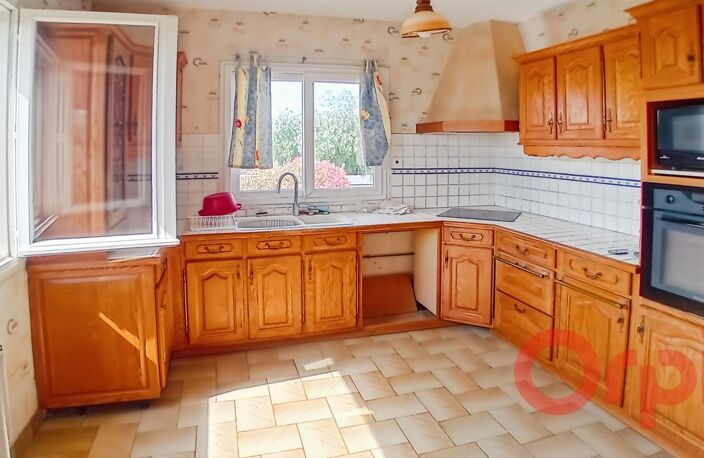 À Vendre : Grande maison familiale ou deux logements – 4 faces avec terrain à Sauvian — photo 4