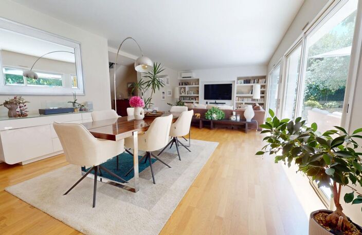 Splendide propriété contemporaine : un havre de paix confidentiel en plein cœur de Lardenne — photo 4