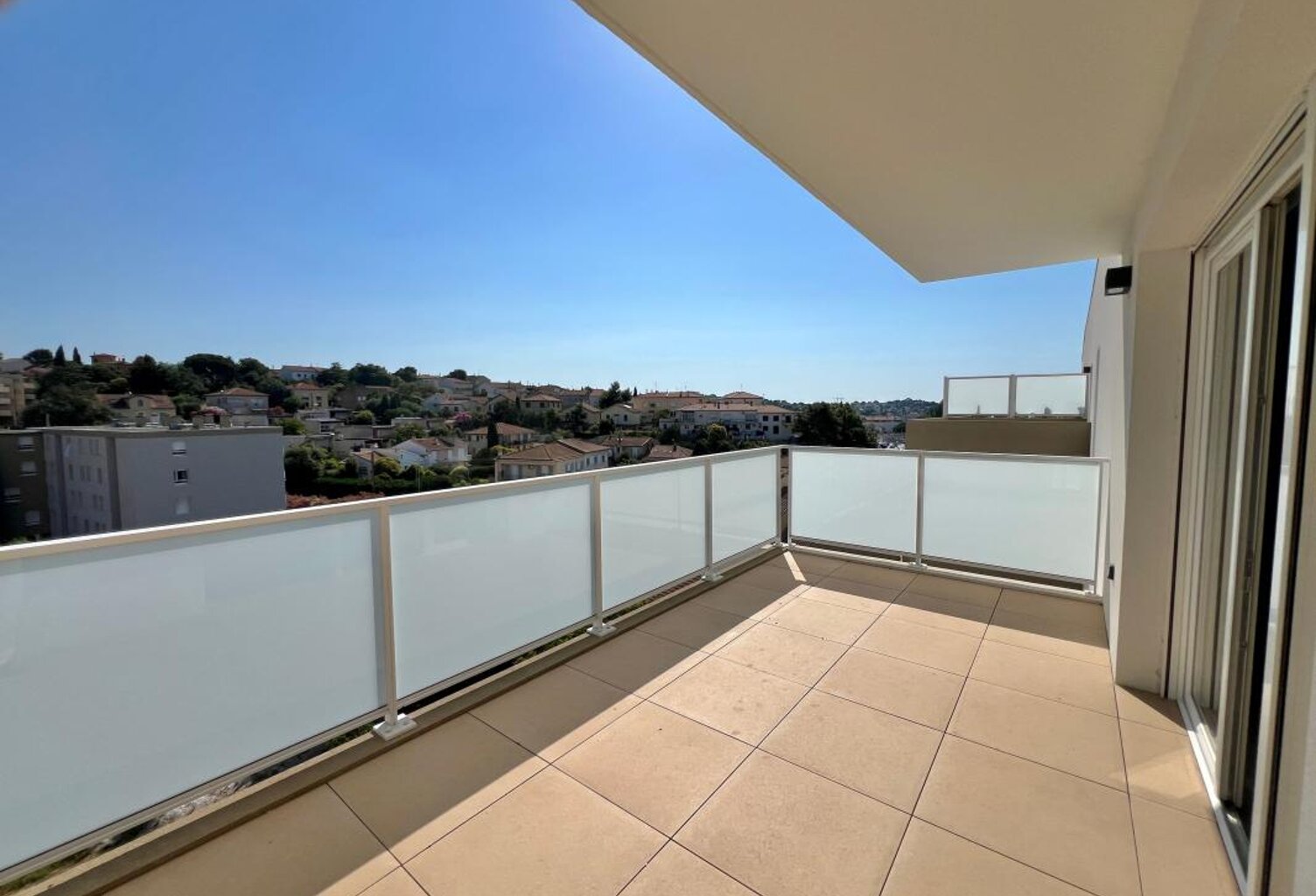 APPARTEMENT T3 NEUF AVEC TERRASSE ET GARAGE  - POLYGONE BÉZIERS — photo 1