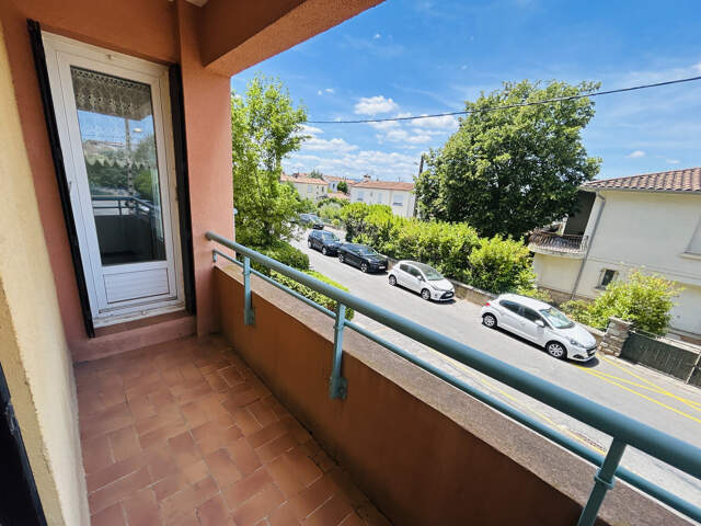 Appartement T4 avec 2 balcons + garage — photo du bien