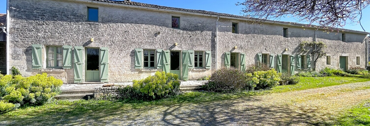 Maison 8 Pièces 230 m² à vendre à Saint-Pompain (79160)