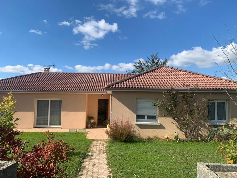   Maison de plain-pied – Secteur très recherché à Condat Sur Vienne ! ☝️ — photo 1
