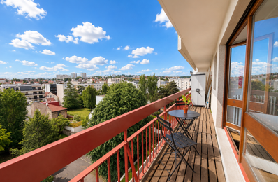 VUE DEGAGEE PLEIN EST - NOMBREUX RANGEMENTS — photo du bien