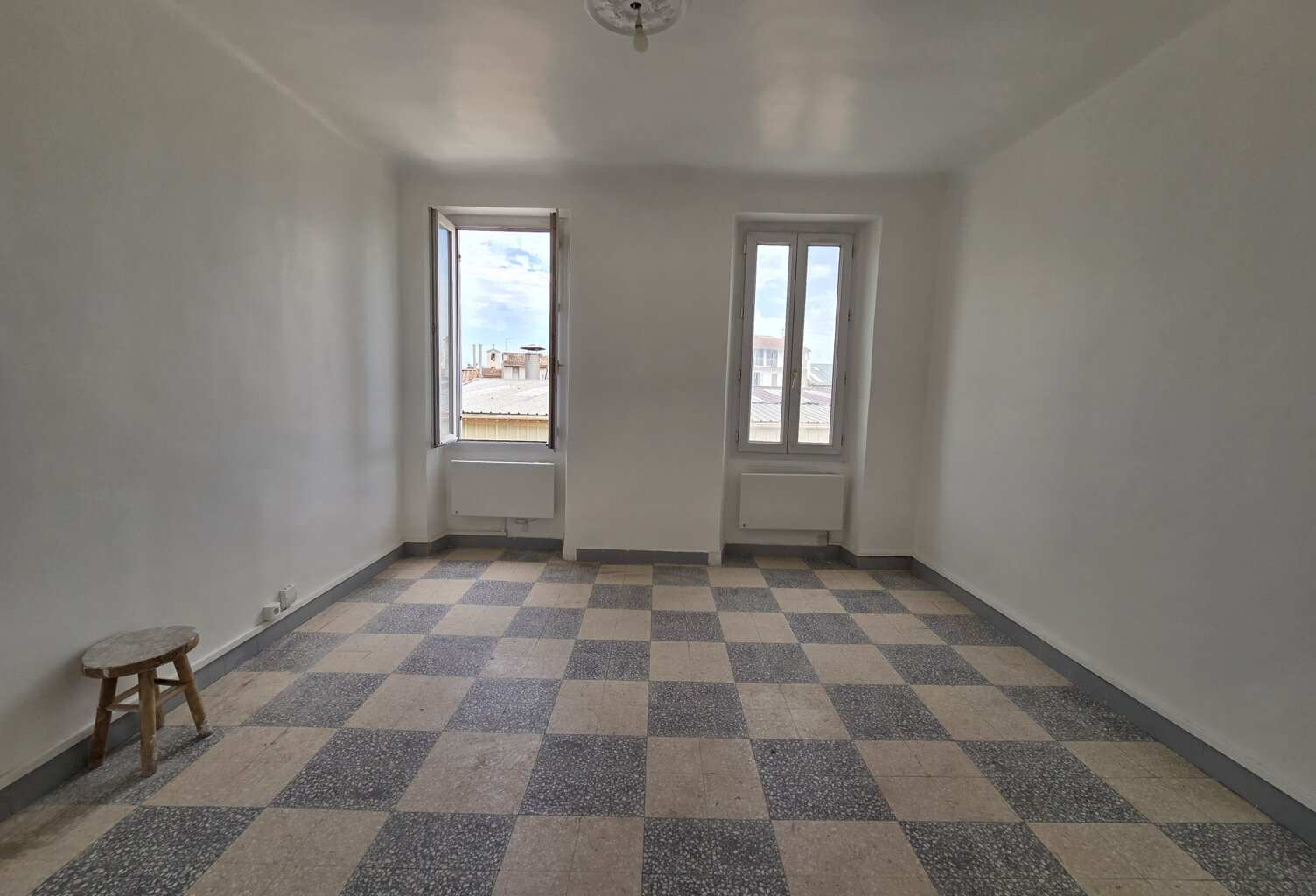 T2 vacant rénové Euromed 2 — photo 1