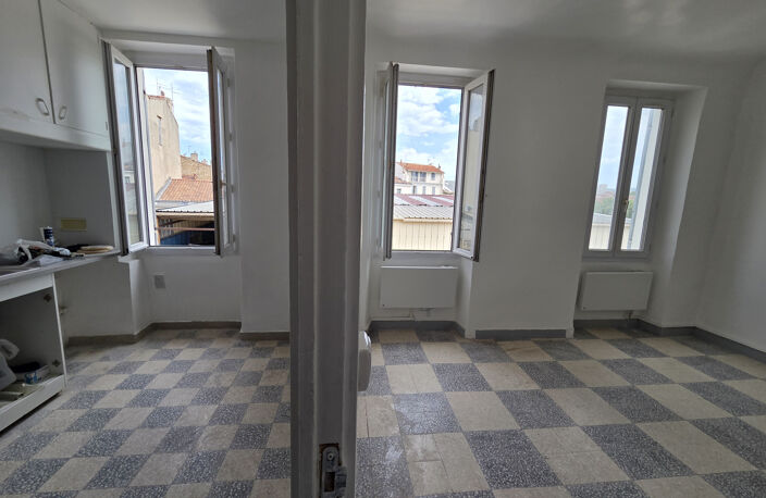 T2 vacant rénové Euromed 2 — photo 3