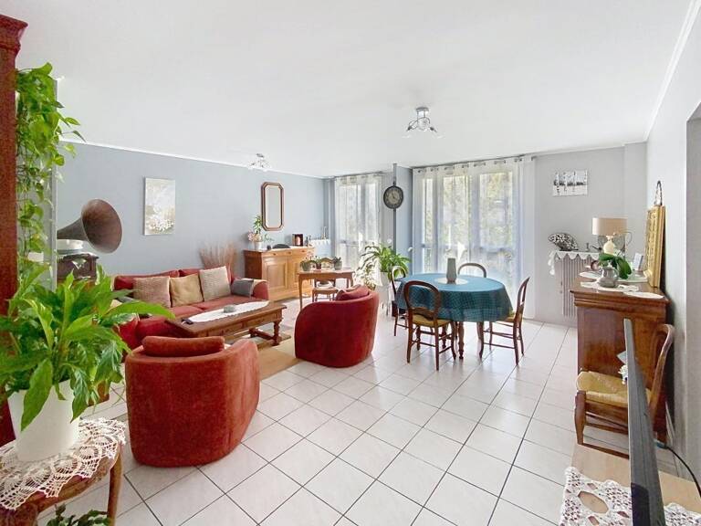 Appartement À Vendre avec deux caves — photo 1