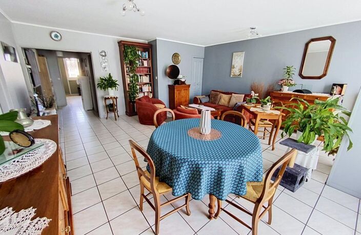 Appartement À Vendre avec deux caves — photo 3