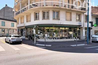 Commerce  95000 €