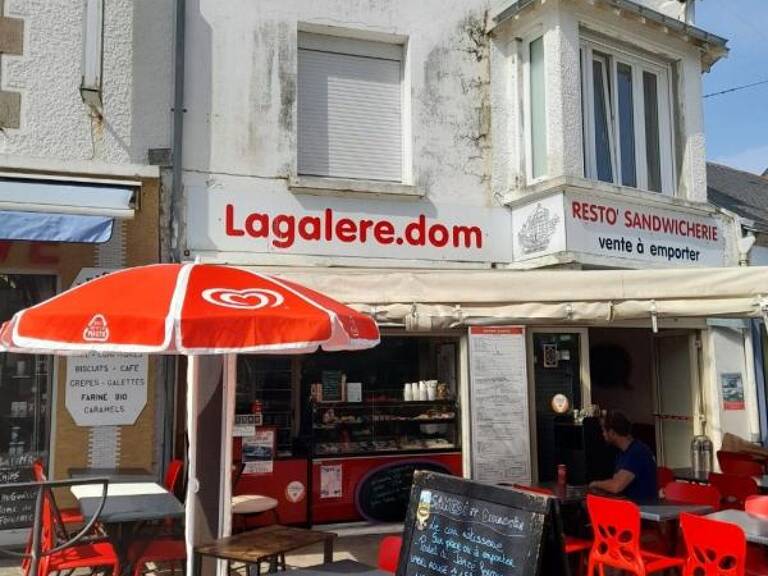 RUE PIÉTONNE — photo 1